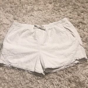 White laced shorts